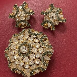 Fabulous Vintage Crystal Rhinestone Brooch and Clip Earrings